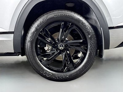 2026 Volkswagen Atlas Cross Sport 2.0T SEL R-Line Black