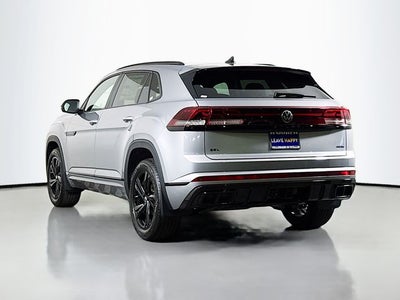 2026 Volkswagen Atlas Cross Sport 2.0T SEL R-Line Black