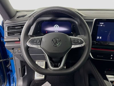 2026 Volkswagen Atlas Cross Sport 2.0T SEL R-Line Black