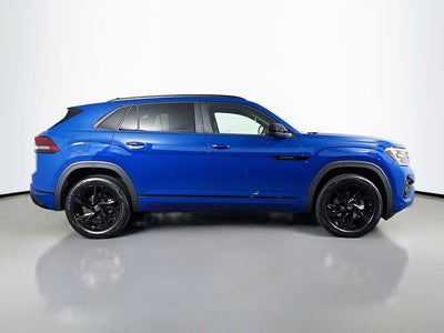 2026 Volkswagen Atlas Cross Sport 2.0T SEL R-Line Black