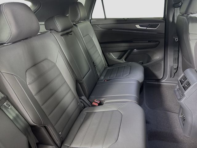 2026 Volkswagen Atlas Cross Sport 2.0T SEL