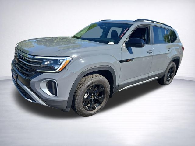2024 Volkswagen Atlas 2.0T Peak Edition SE w/Technology