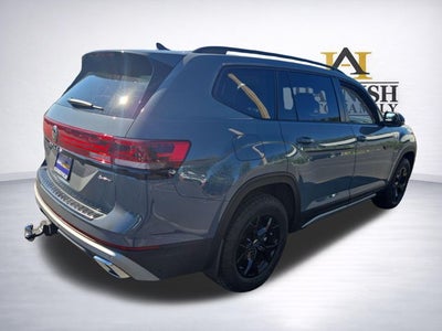 2024 Volkswagen Atlas 2.0T Peak Edition SE w/Technology
