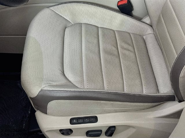 2023 Volkswagen Atlas 3.6L V6 SEL Premium R-Line