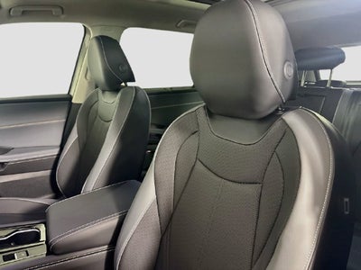 2027 Volkswagen Atlas SE w/Technology