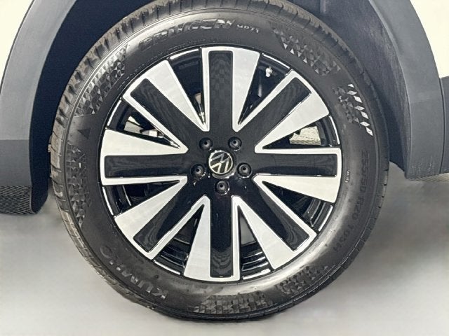 2027 Volkswagen Atlas SE w/Technology