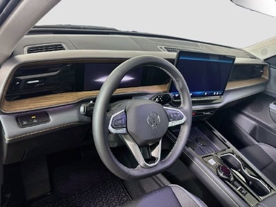2027 Volkswagen Atlas SE w/Technology