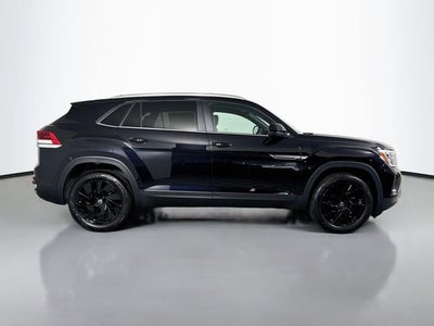2026 Volkswagen Atlas Cross Sport SE w/Technology