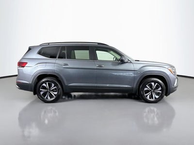 2025 Volkswagen Atlas 2.0T SE