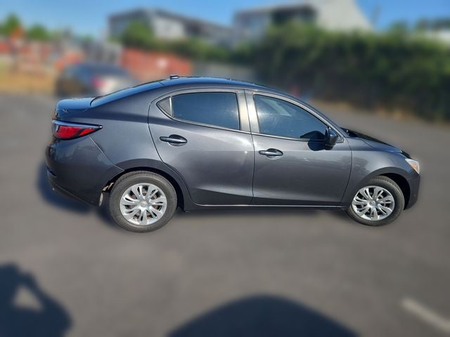 2019 Toyota Yaris L