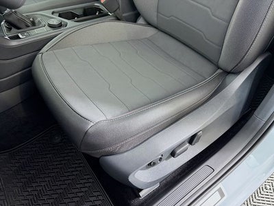 2026 Volkswagen Taos 1.5T SE Black