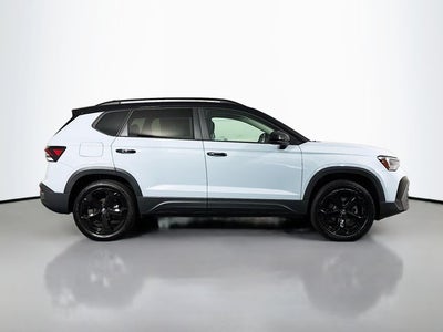2026 Volkswagen Taos 1.5T SE Black