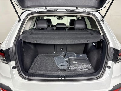 2026 Volkswagen Taos 1.5T SE Black