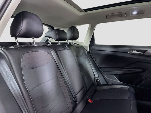 2026 Volkswagen Taos 1.5T SE Black