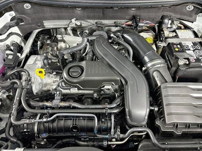 2026 Volkswagen Taos 1.5T SE Black