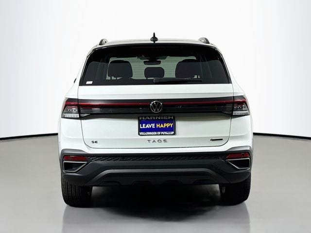 2026 Volkswagen Taos 1.5T SE Black