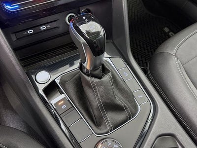 2026 Volkswagen Taos 1.5T SE Black
