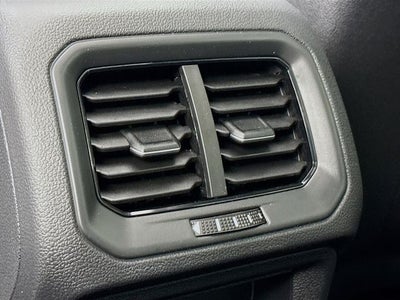 2026 Volkswagen Taos 1.5T SE Black