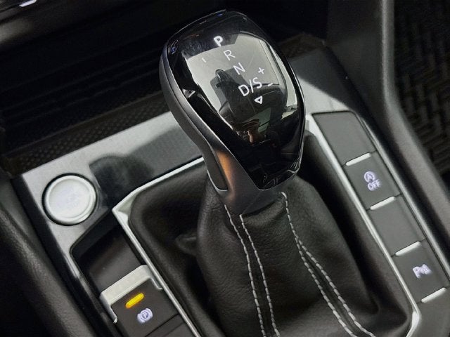 2027 Volkswagen Taos 1.5T SE Black