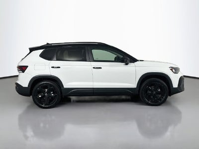 2027 Volkswagen Taos 1.5T SE Black