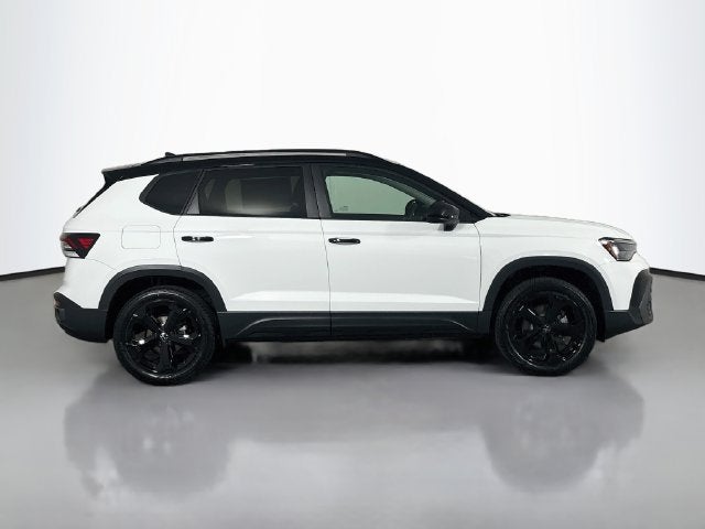 2027 Volkswagen Taos 1.5T SE Black