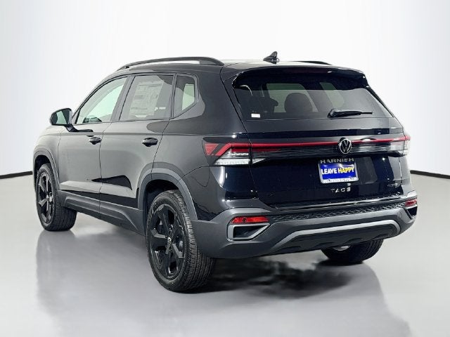 2027 Volkswagen Taos 1.5T SE Black