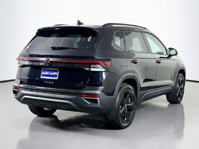 2027 Volkswagen Taos 1.5T SE Black
