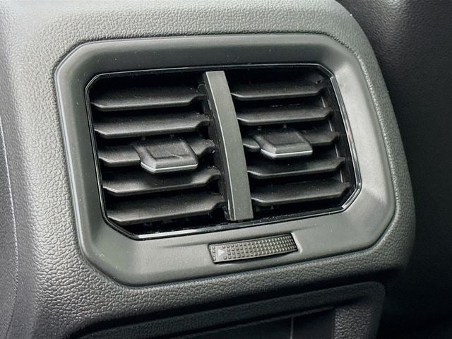 2026 Volkswagen Taos 1.5T SEL