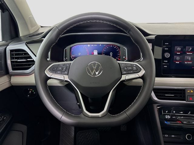 2026 Volkswagen Taos 1.5T SEL