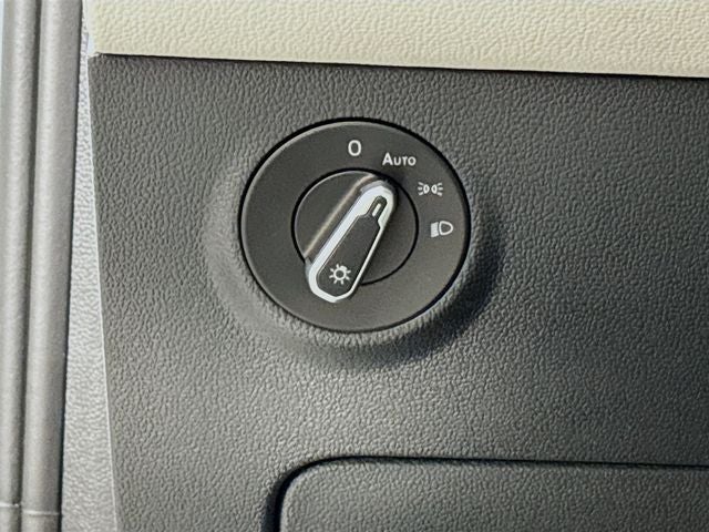 2026 Volkswagen Taos 1.5T SEL