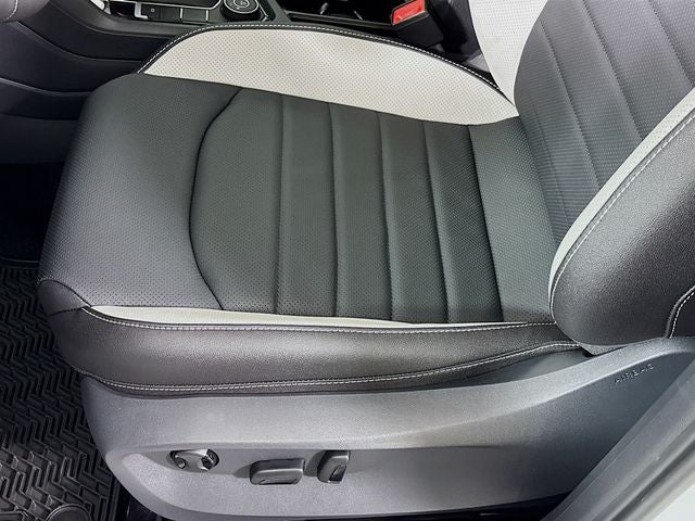 2026 Volkswagen Taos 1.5T SEL