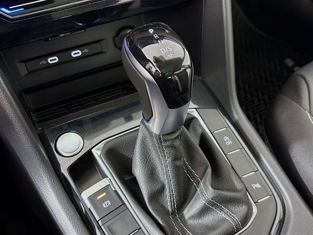 2026 Volkswagen Taos 1.5T SEL