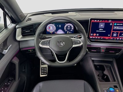 2026 Volkswagen Tiguan 2.0T SE R-Line Black