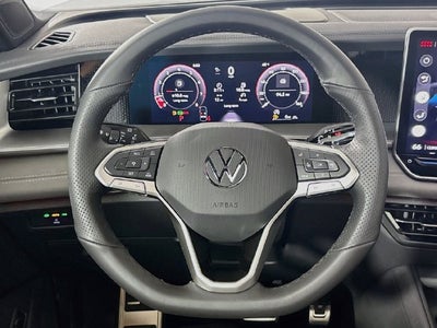 2026 Volkswagen Tiguan SE R-Line Black