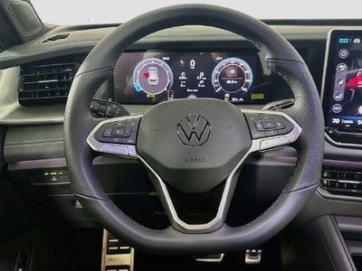 2026 Volkswagen Tiguan SE R-Line Black