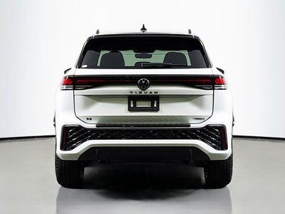 2026 Volkswagen Tiguan 2.0T SE R-Line Black