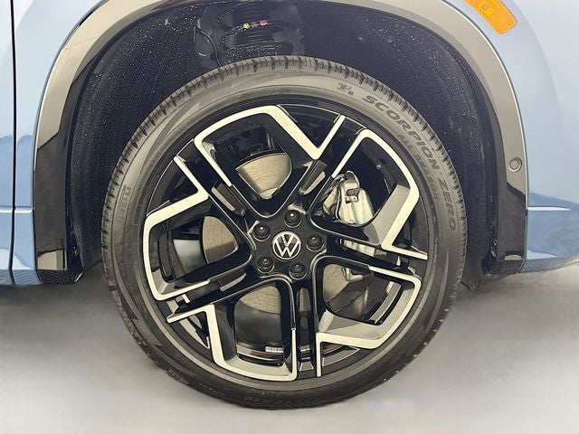 2026 Volkswagen Tiguan 2.0T SEL R-Line Turbo