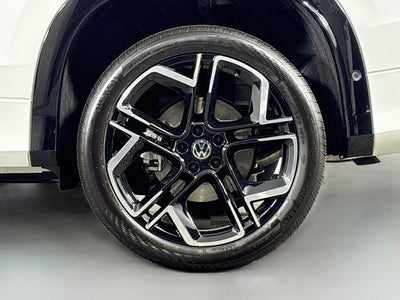 2026 Volkswagen Tiguan SEL R-Line Turbo