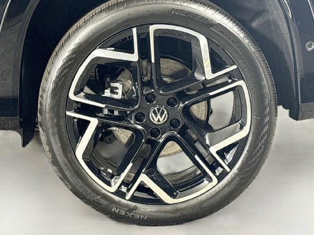 2026 Volkswagen Tiguan SEL R-Line Turbo