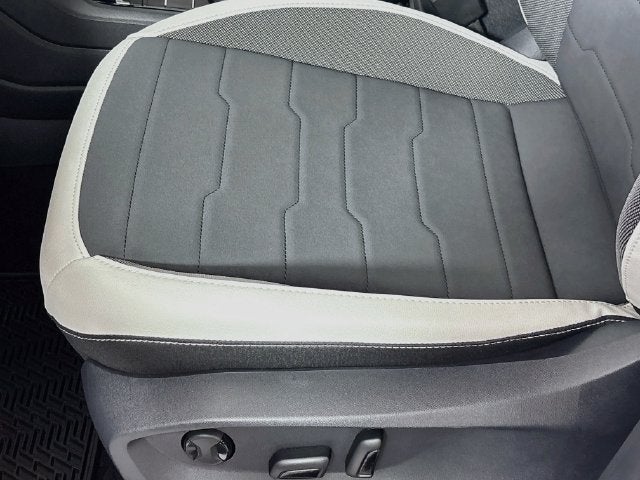 2027 Volkswagen Taos 1.5T SE
