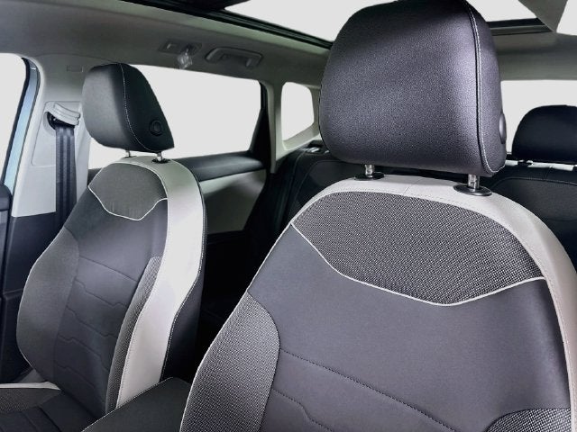 2027 Volkswagen Taos 1.5T SE