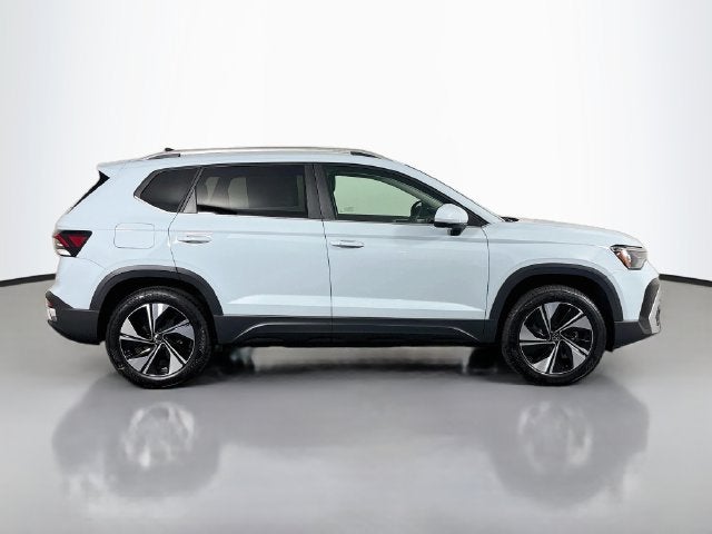 2027 Volkswagen Taos 1.5T SE