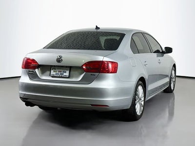 2014 Volkswagen Jetta 2.0L TDI w/Premium/Navigation