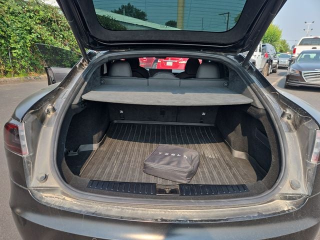 2022 Tesla Model S Plaid