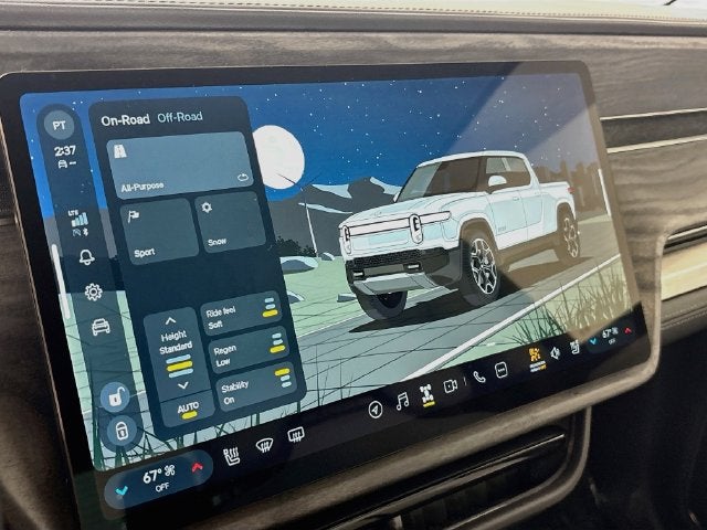 2023 Rivian R1T Adventure