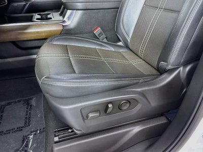 2025 Chevrolet Silverado 3500 HD High Country