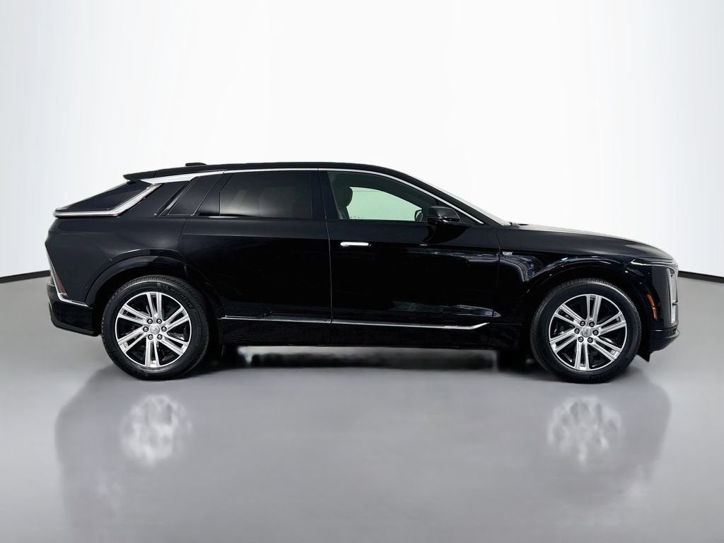 2024 Cadillac LYRIQ Tech