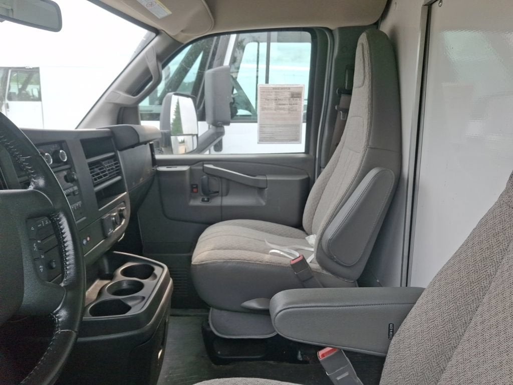 2021 Chevrolet Express Cutaway 3500 Work Van