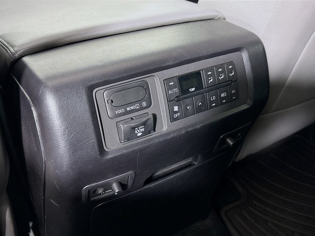 2013 Toyota Sequoia Platinum