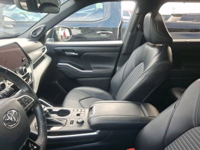 2023 Toyota Highlander XSE